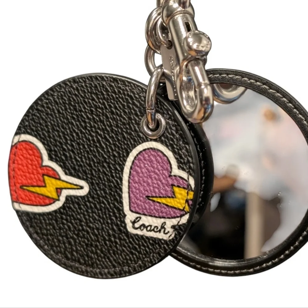 New Coach Mirror Heart Bolt Print Bag Charm keychain